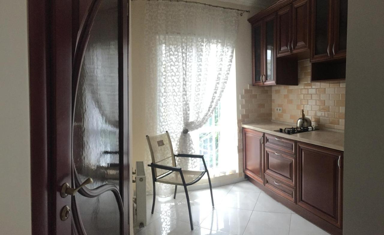 オデッサCozy Studio Near Greek Squareアパートメント エクステリア 写真